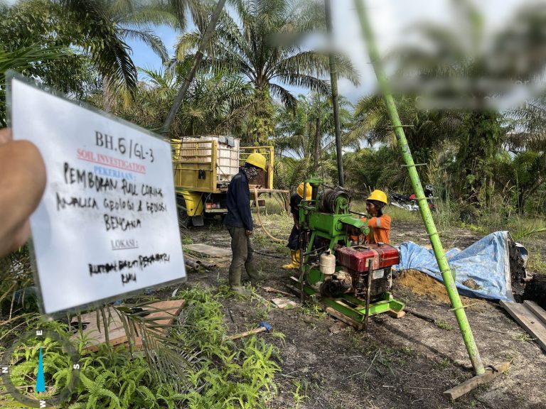 jasa core sampling, core drilling, investigasi tanah, penyelidikan geoteknik, bor inti tanah, jasa geologi